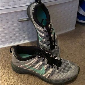 Women’s Flyknit Lunar